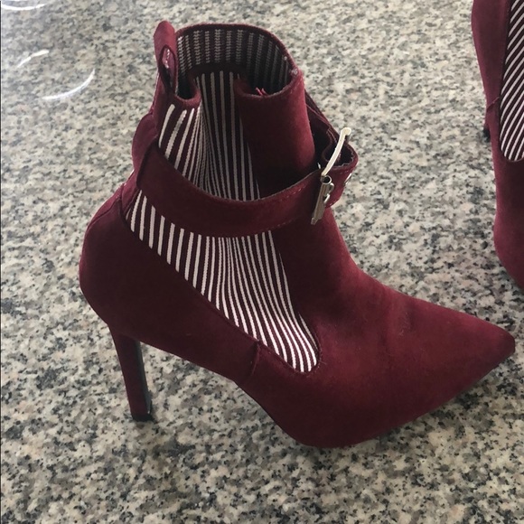 Heels - Picture 2 of 3